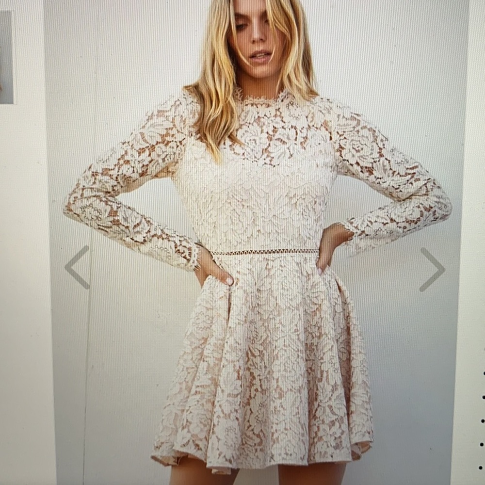 NWT Saylor Jenell Dress Size: L 👗